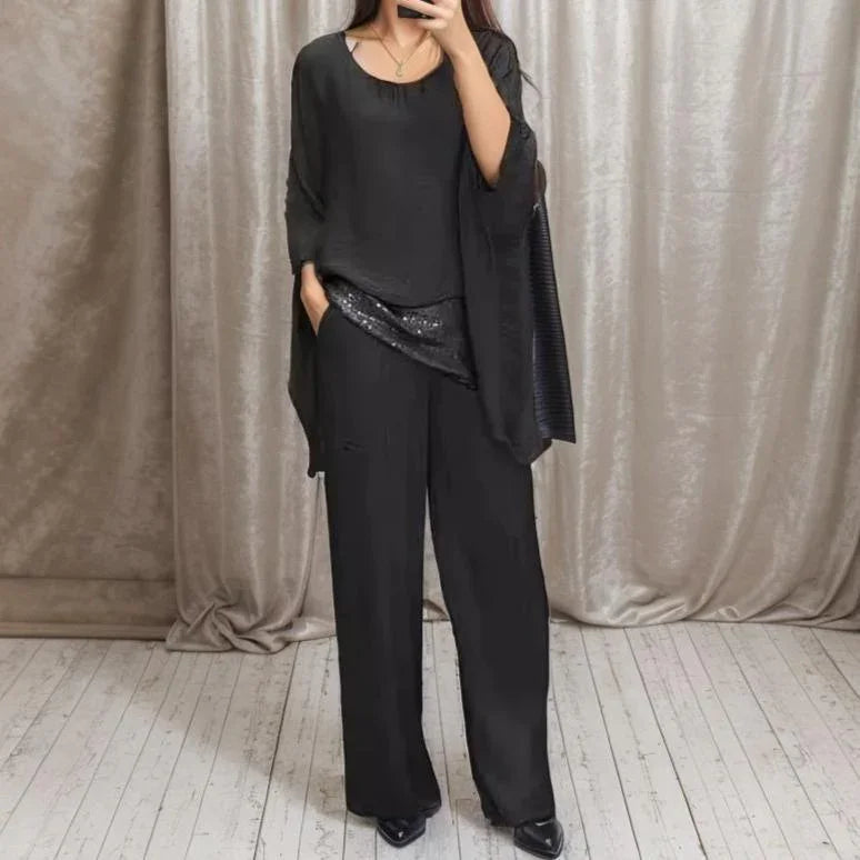 Lumina™ Set with Flowing Fit and Shiny Details