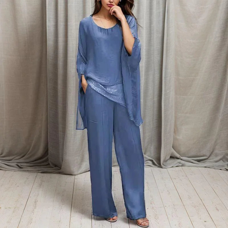 Lumina™ Set with Flowing Fit and Shiny Details